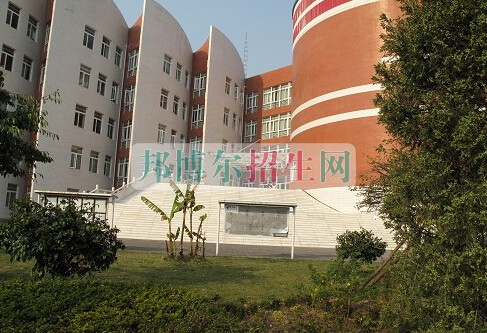 保山中醫(yī)藥高等?？茖W(xué)校
