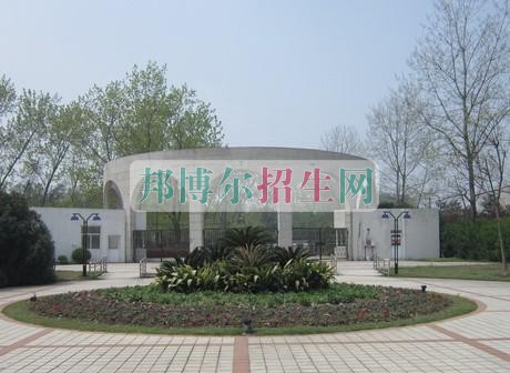 上海城市管理職業(yè)技術(shù)學(xué)院學(xué)費