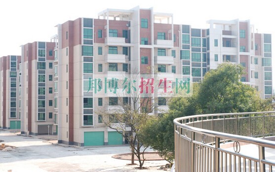 江西省贛州衛生學校