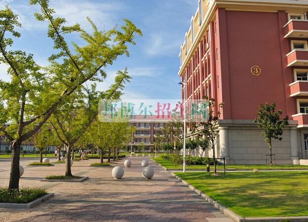 上海健康醫學院