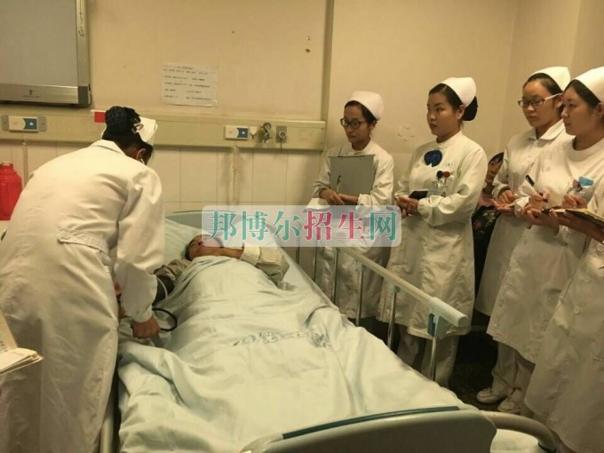 好點的助產護理學校