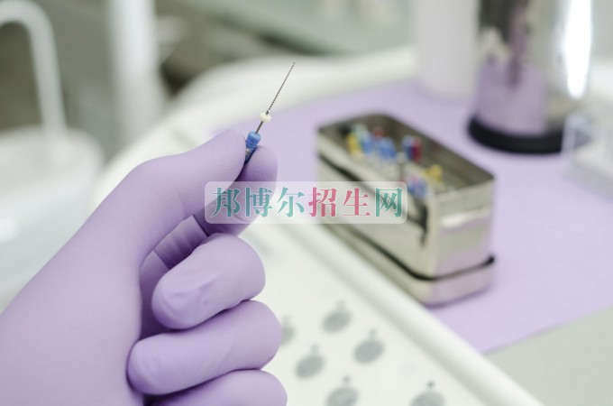 哪個大專學校的醫(yī)學檢驗專業(yè)好