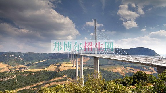 成都女生讀土木工程專業怎么樣