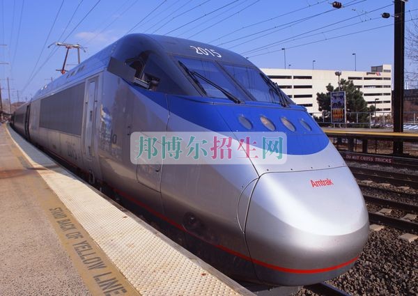 成都設有鐵道車輛的公辦大專學校