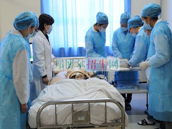 成都哪家臨床醫學學校好