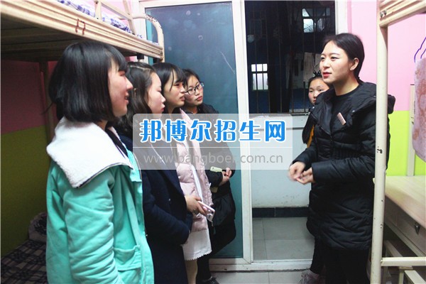 成都希望幼師學校是責任？更是一種愛！