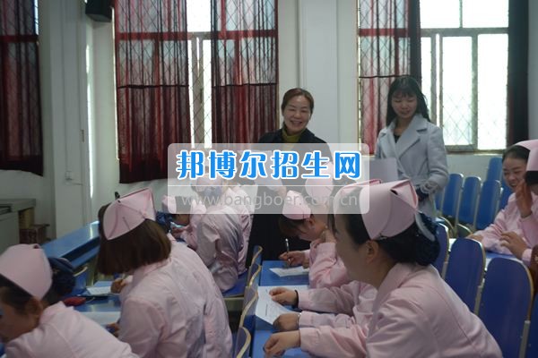成都好一點的美容技術(shù)大專學校