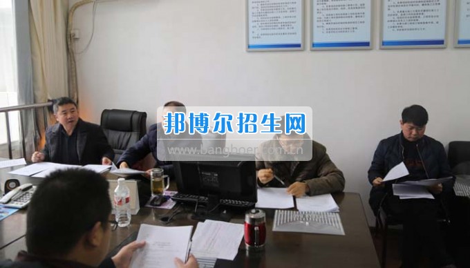 四川省古藺縣職業(yè)高級(jí)中學(xué)校集智匯力，全力推進(jìn)依法治校