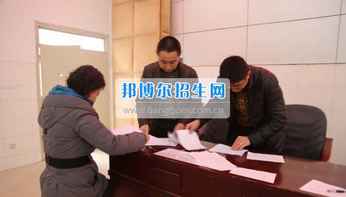 四川省古藺縣職業(yè)高級(jí)中學(xué)校集智匯力，全力推進(jìn)依法治校