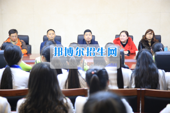 川北幼兒師范高等?？茖W(xué)校學(xué)前教育系赴南江小河職中調(diào)研