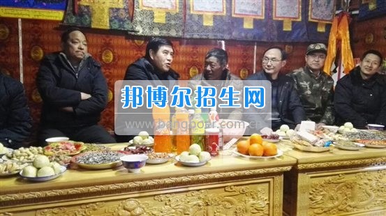 成都師范學(xué)院副校長(zhǎng)李仲輝赴道孚縣開(kāi)展脫貧攻堅(jiān)調(diào)研督導(dǎo)