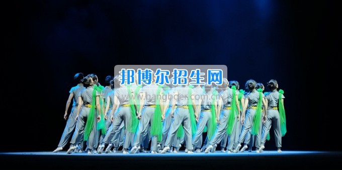綿陽衛(wèi)校三個(gè)節(jié)目入選四川省第八屆大學(xué)生藝術(shù)節(jié)展演