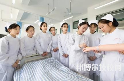 溫州護士學校2020年報名條件、招生要求、招生對象