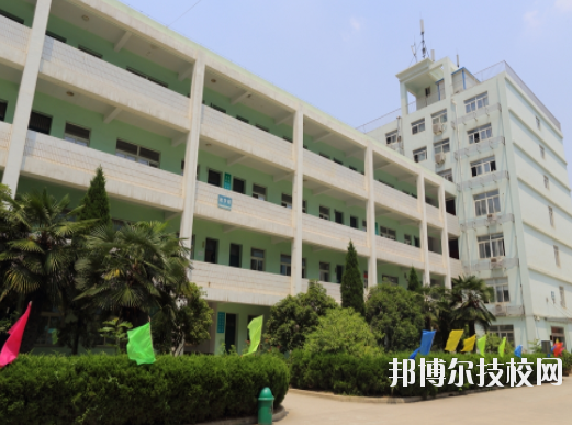 安徽旅游學校3