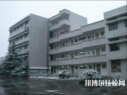 永康衛(wèi)生學校2020年報名條件、招生要求、招生對象