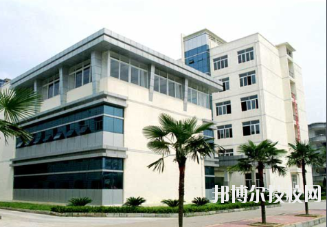 江西化學工業高級技工學校2020年報名條件、招生要求、招生對象