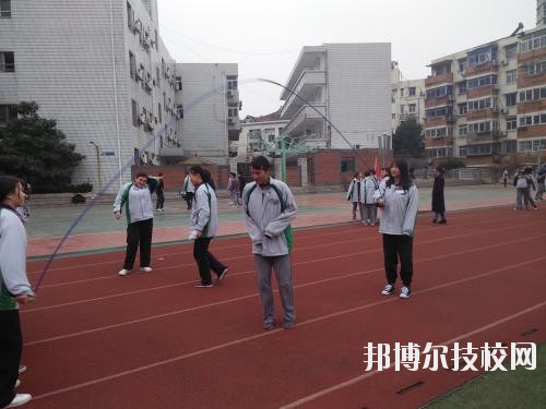 西安市商貿(mào)旅游成人中等專業(yè)學(xué)校2020年報(bào)名條件、招生要求、招生對(duì)象