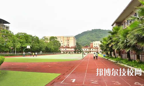 重慶微電子工業(yè)學(xué)校怎么樣、好不好