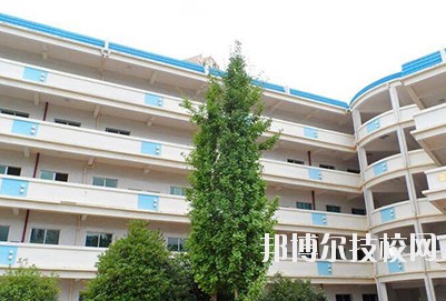 貴州經(jīng)貿(mào)職業(yè)學(xué)校2020年招生辦聯(lián)系電話(huà)