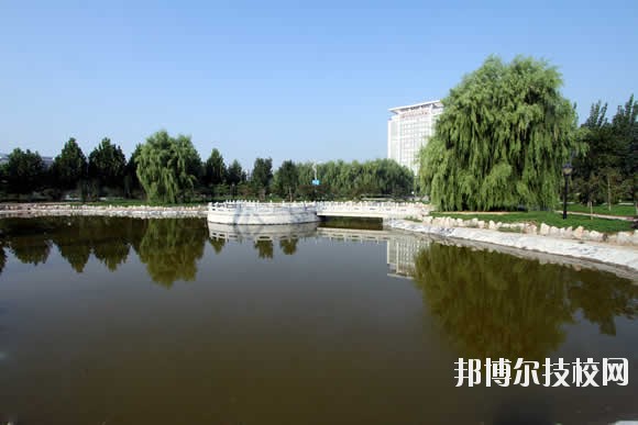 衡水科技工程學(xué)校2020年報名條件、招生要求、招生對象