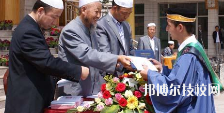 臨夏外國語學(xué)校2020年學(xué)費(fèi)、收費(fèi)多少