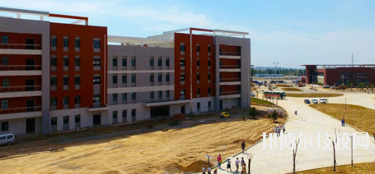 甘肅建筑材料工業(yè)學(xué)校2020年報(bào)名條件、招生要求、招生對(duì)象
