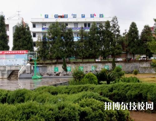 貞豐職業(yè)技術(shù)學(xué)校2020年報名條件、招生要求、招生對象