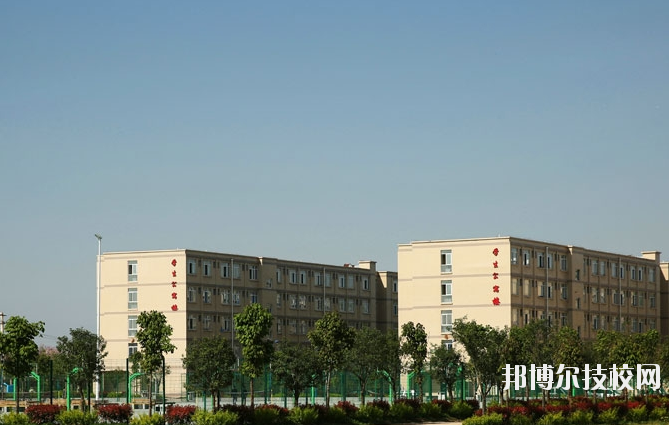 重慶梁平職業技術學校周邊環境