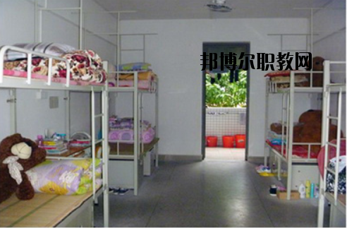 江門工貿(mào)職業(yè)技術(shù)學校2020年宿舍條件