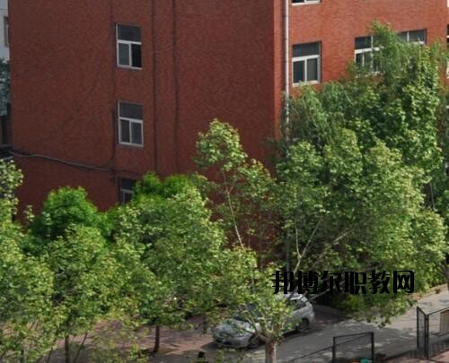 河南工業(yè)設計學校2021年招生辦聯(lián)系電話