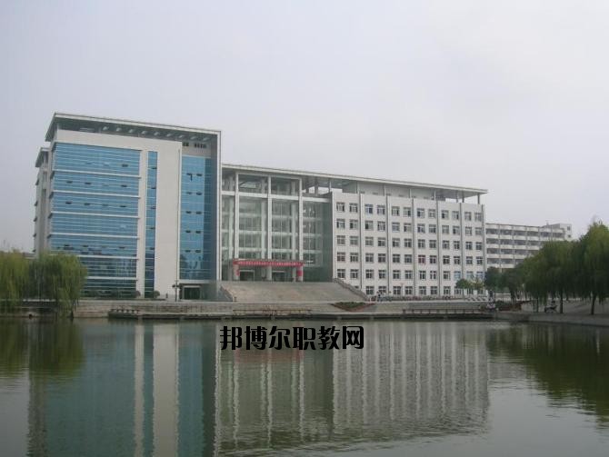 雙柏縣職業高級中學網站網址