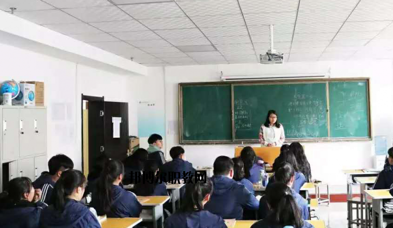 西安藝術(shù)職業(yè)高級中學(xué)2020年報名條件、招生要求、招生對象 