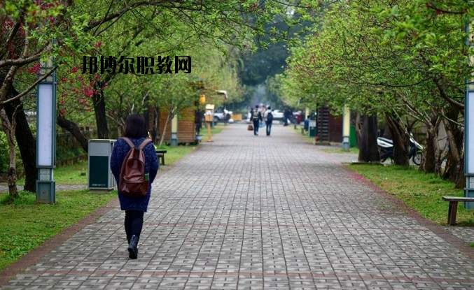 南陽第三中等職業學校怎么樣、好不好