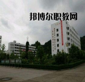 遂寧應(yīng)用高級技工學(xué)校2020年報名條件、招生要求、招生對象