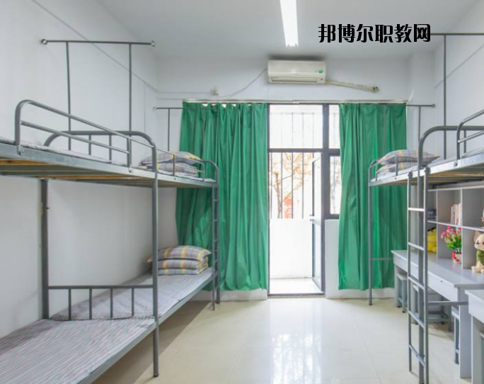 河南淮濱中等職業學校2021年宿舍條件