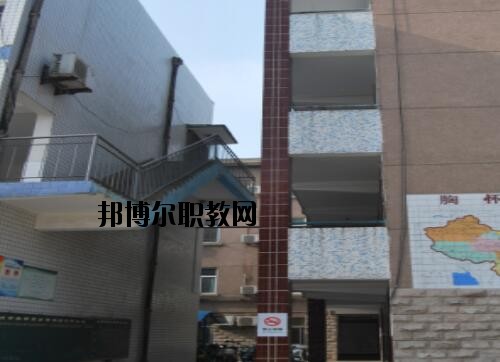鄭州經濟貿易學校2021年招生辦聯系電話