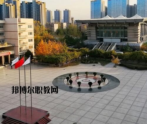 鄭州商貿管理學校2021年報名條件、招生對象