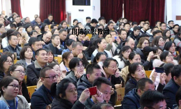 永修職業教育中心2020年招生辦聯系電話