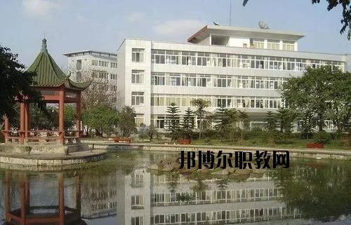 宜賓商業(yè)職業(yè)中等專業(yè)學校2020年報名條件、招生要求、招生對象