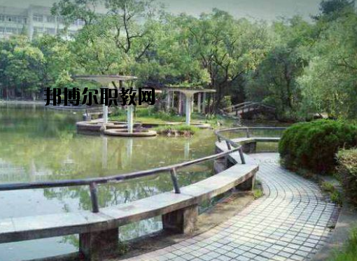 南昌經(jīng)濟管理學校2020年報名條件、招生要求、招生對象