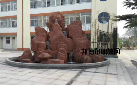 新鄉(xiāng)牧野區(qū)職業(yè)教育中心2021年報(bào)名條件、招生要求、招生對(duì)象