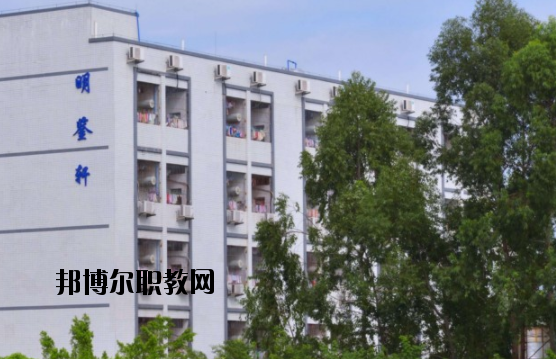 廣東高新技術(shù)技工學(xué)校2020年報(bào)名條件、招生要求、招生對(duì)象