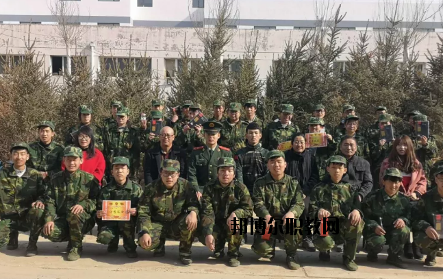 張家口華美中等職業學校