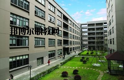 成都信息工程職業(yè)技術學校怎么樣、好不好