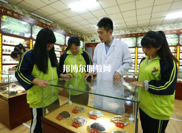 阜陽醫(yī)藥管理學校網(wǎng)站網(wǎng)址