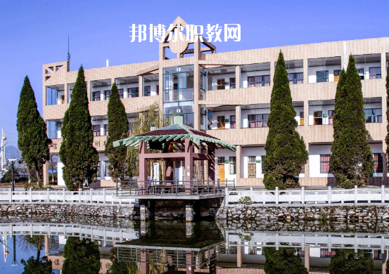 蕪湖機械工程學(xué)校2020年報名條件、招生要求、招生對象