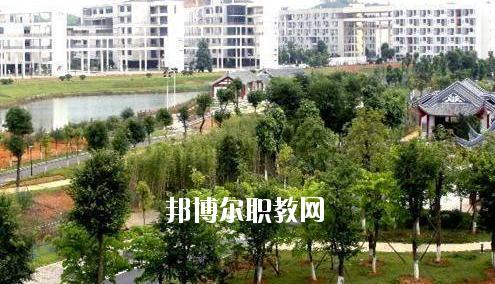 柳州地區技工學校2020年招生辦聯系電話