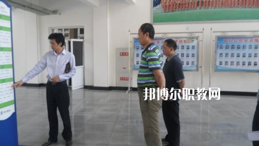 蘆山縣職業(yè)高級(jí)中學(xué)2020年報(bào)名條件、招生要求、招生對(duì)象