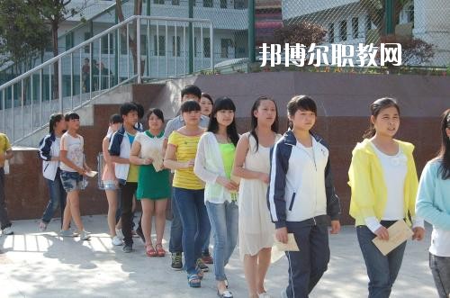 達州職業高級中學2020年報名條件、招生要求、招生對象