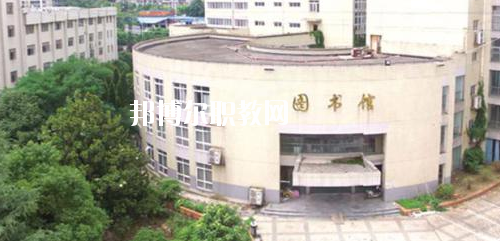 貴陽現代裝備制造技工學校網站網址